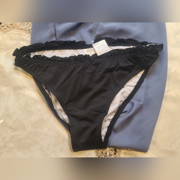 ⭐️ Mainstreet Collection Bikini Ruffle Bottom Only * Read Details - Picture 9 of 9